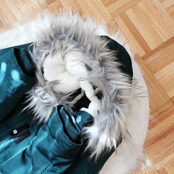 Hollister Green Utility Jacket with Faux Fur Hood - Picture 6 of 12